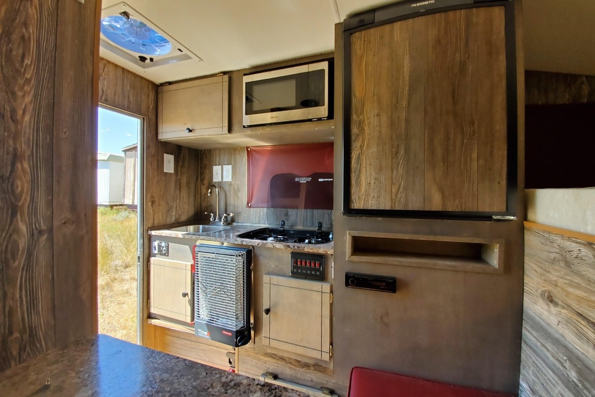 2018 Capri Truck Camper Retreat Package N/A in Casper, WY